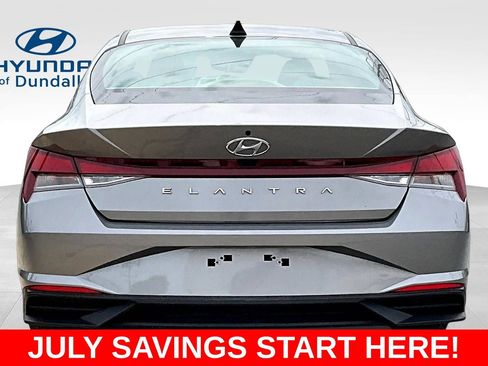 Used 2022 Hyundai Elantra SEL w/ Cargo Package FWD image 7