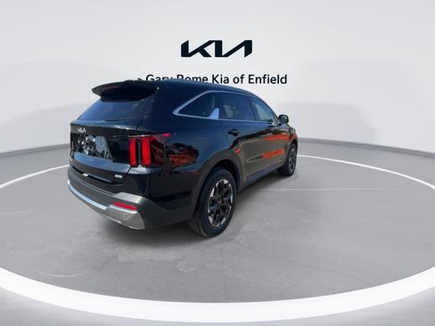 Certified 2024 Kia Sorento S image 8
