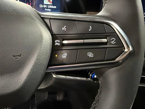 New 2026 Chevrolet Equinox LT w/ Convenience Package II FWD image 17