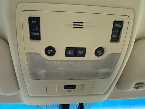 Used 2014 Lexus ES 350 w/ Premium Package FWD image 35