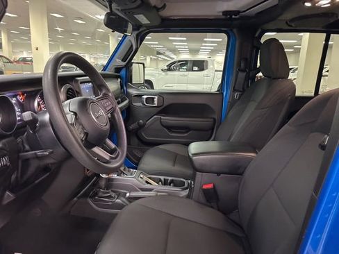Used 2022 Jeep Wrangler Unlimited Sport AWD/4WD image 19