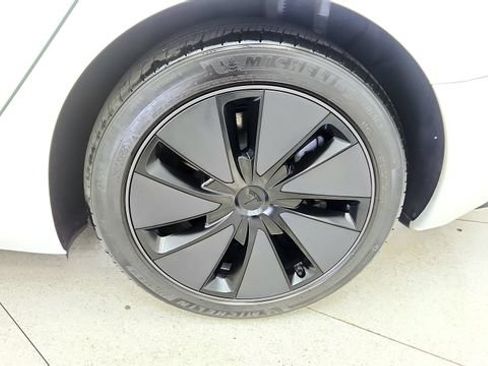 Used 2025 Tesla Model 3 Long Range RWD image 73