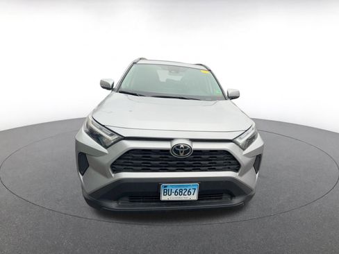 Used 2025 Toyota RAV4 XLE image 3