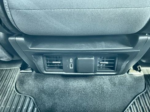 Used 2024 GMC Sierra 1500 Elevation image 22