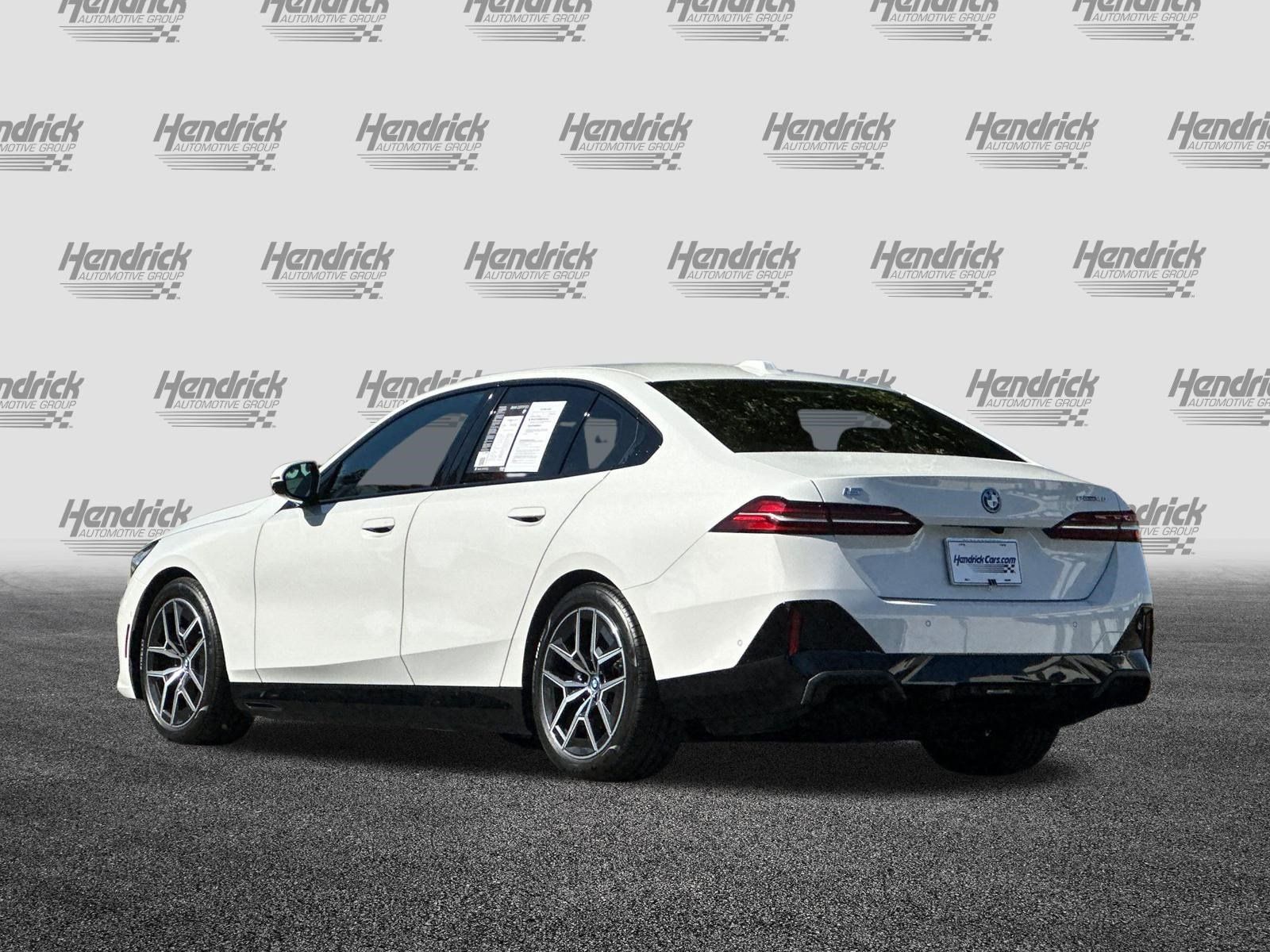 Used 2024 BMW i5 eDrive40i w/ M Sport Package RWD image 7