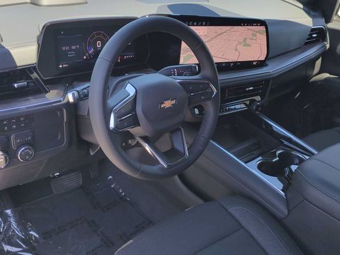 New 2026 Chevrolet Suburban LS RWD image 12