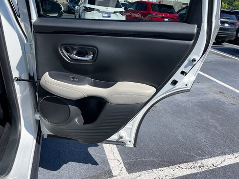Used 2026 Honda HR-V LX image 34