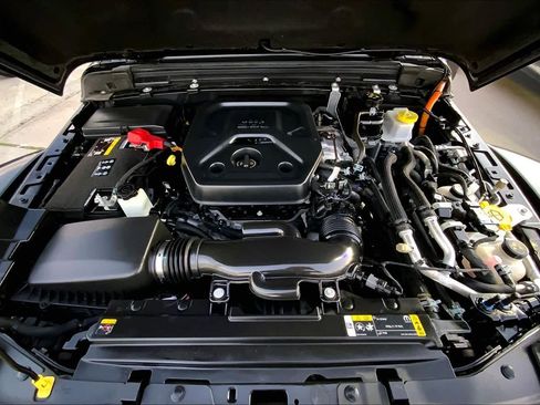 Used 2023 Jeep Wrangler Unlimited Rubicon 4xe w/ Cold Weather Group image 31