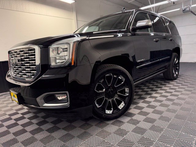 Used 2020 GMC Yukon Denali w/ Denali Ultimate Black Edition AWD/4WD image 3