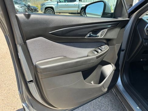 Used 2024 Chevrolet TrailBlazer LT w/ Driver Confidence Package image 20