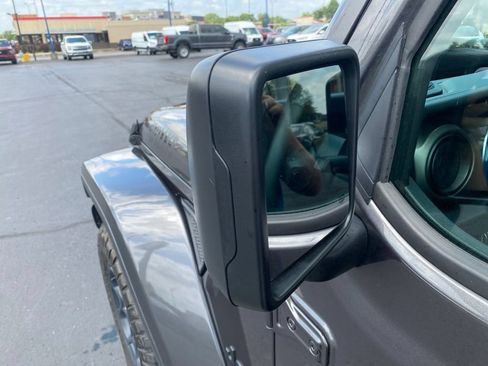 Used 2023 Jeep Gladiator Sport AWD/4WD image 11