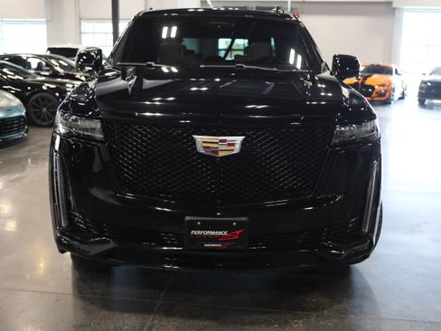 Used 2022 Cadillac Escalade Sport w/ Touring Package AWD/4WD image 2