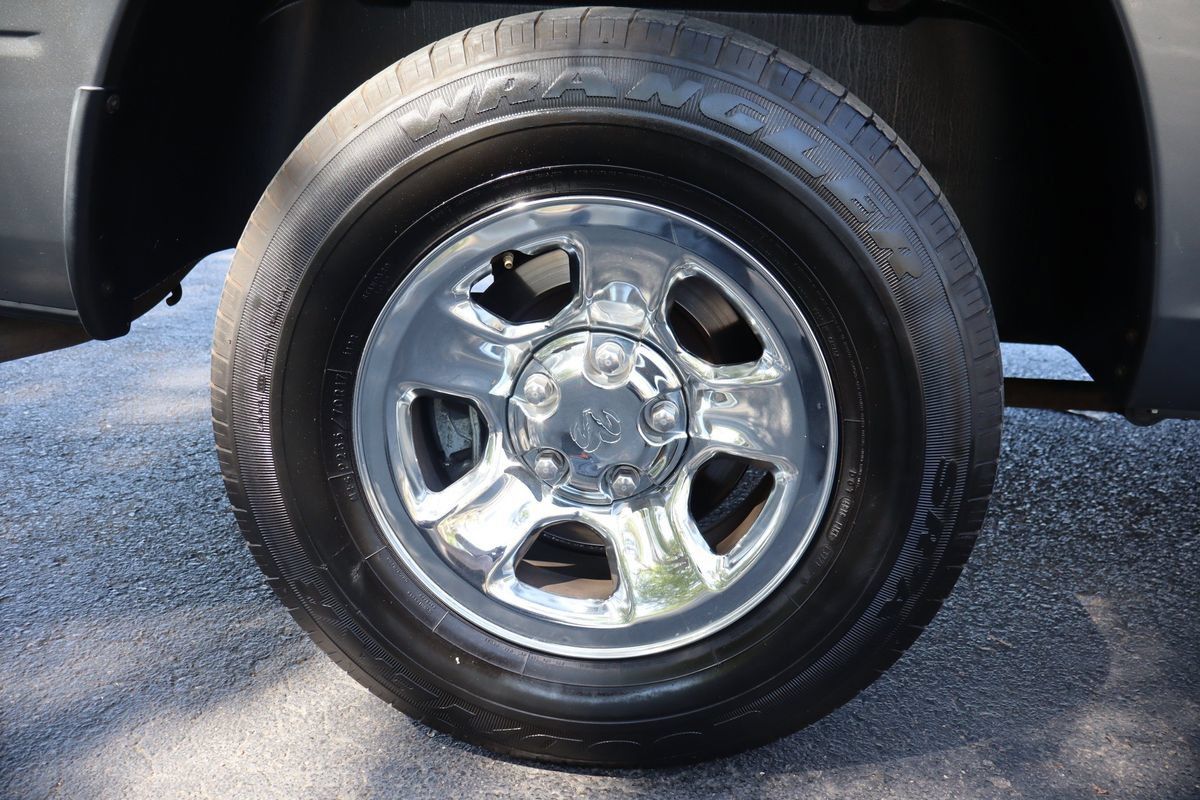 Used 2011 RAM 1500 ST w/ ST Popular Equipment Group AWD/4WD image 39