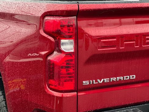 Used 2022 Chevrolet Silverado 1500 LT w/ Z71 Off-Road Package image 24