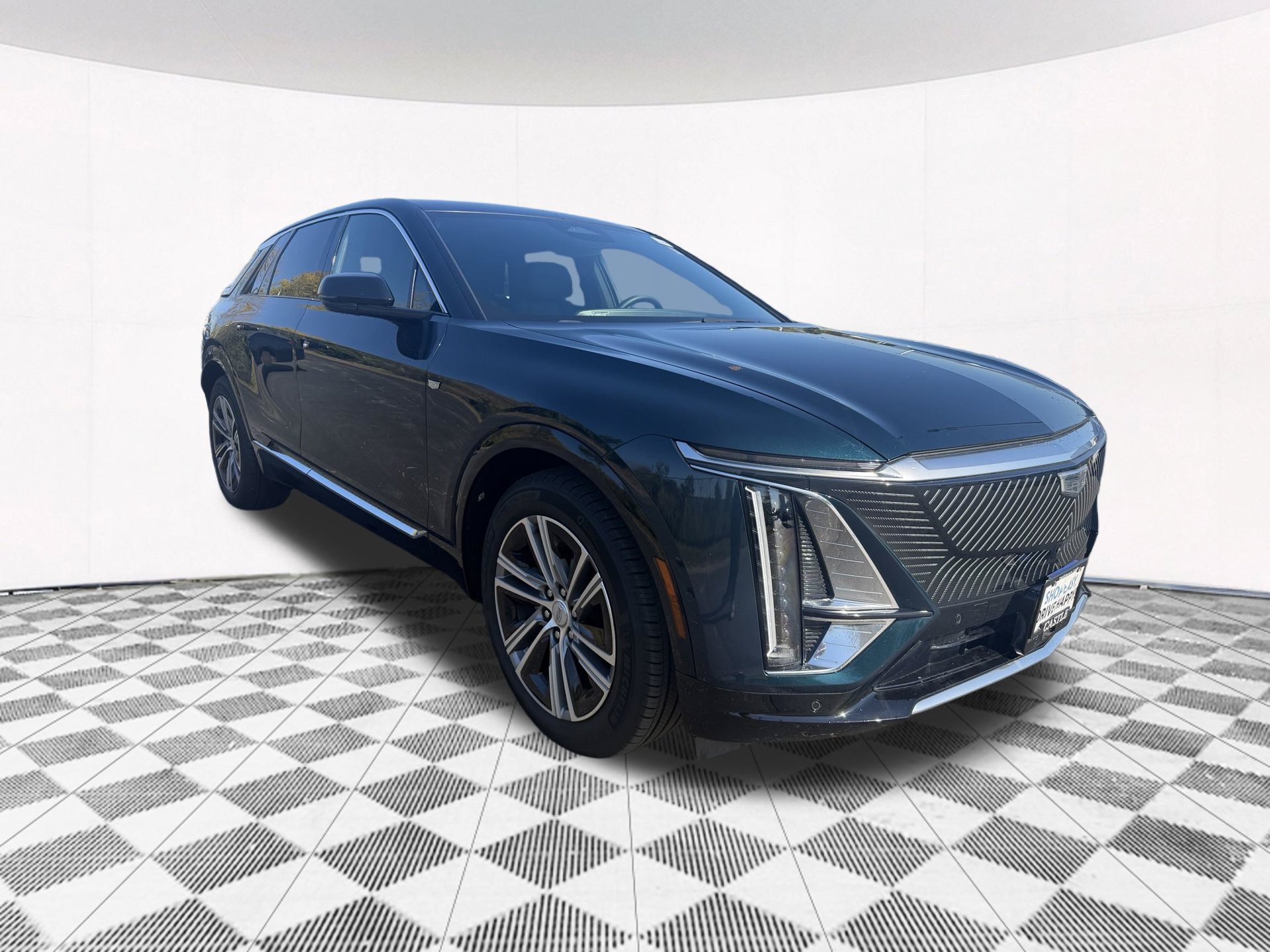 Used 2024 Cadillac Lyriq Luxury AWD/4WD image 5