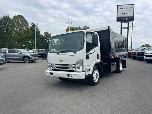 Used 2024 Chevrolet Low Cab Forward RWD image 9