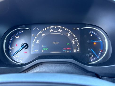 Used 2023 Toyota RAV4 LE AWD/4WD image 26