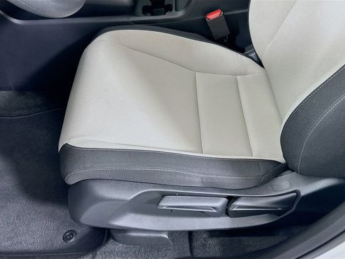 Certified 2025 Honda CR-V LX image 19