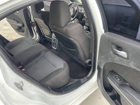 Used 2017 Dodge Charger SXT RWD image 22