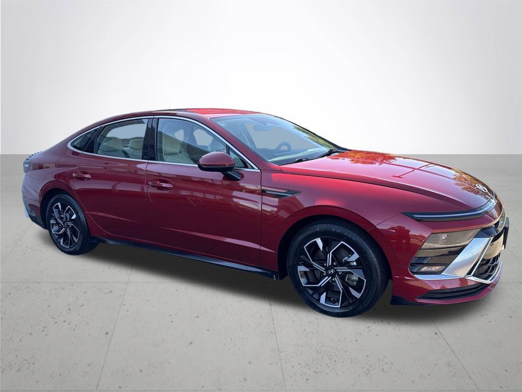 Used 2024 Hyundai Sonata SEL FWD image 4