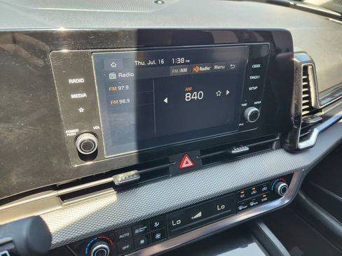 Certified 2023 Kia Sportage LX AWD/4WD image 16