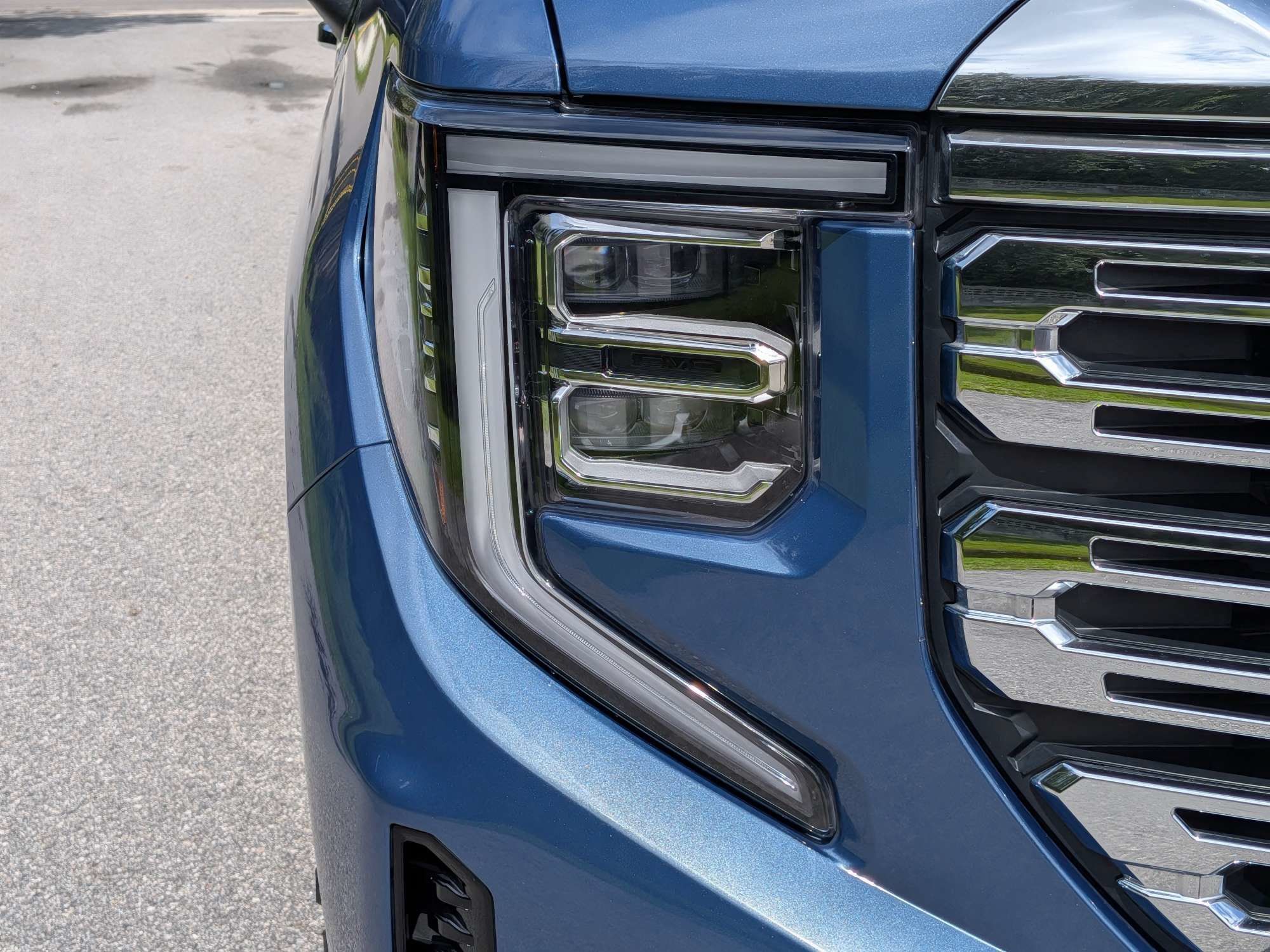 Used 2025 GMC Sierra 1500 Denali AWD/4WD image 10