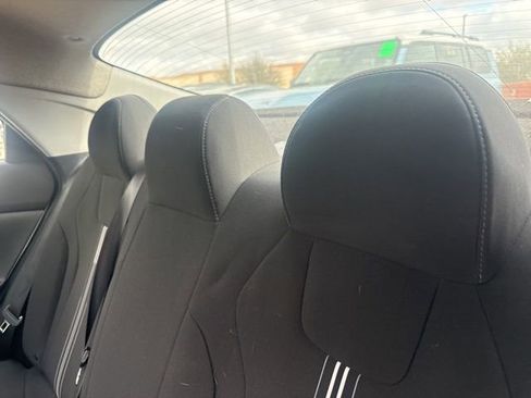 Used 2022 Hyundai Elantra Blue image 7