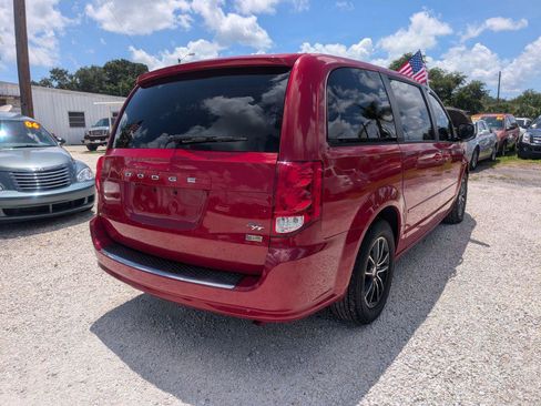 Used 2016 Dodge Grand Caravan R/T FWD image 5