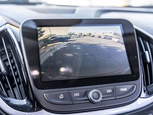 Used 2018 Chevrolet Volt LT FWD image 12