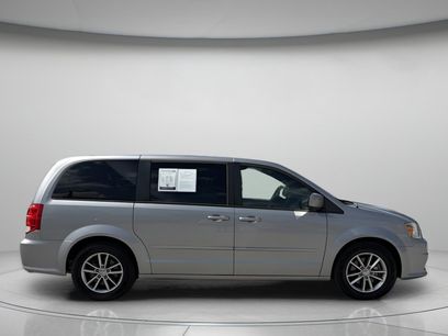 Used 2016 Dodge Grand Caravan SE