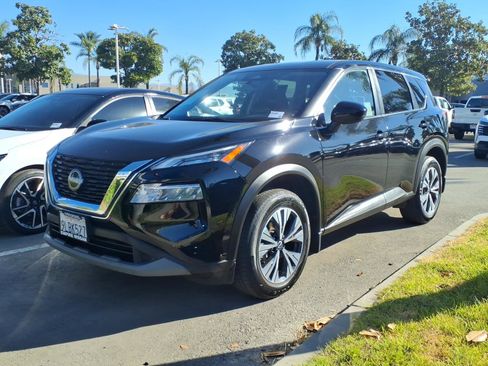 Certified 2023 Nissan Rogue SV image 1