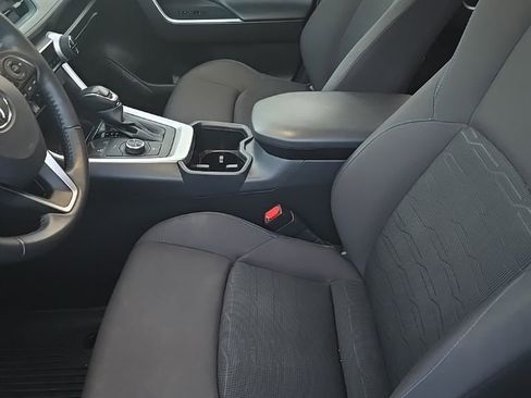 Used 2023 Toyota RAV4 SE w/ Convenience Package image 12
