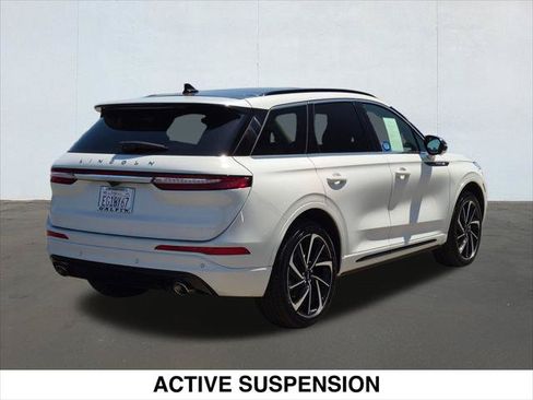 Used 2025 Lincoln Corsair Grand Touring w/ Equipment Group 302A AWD/4WD image 5