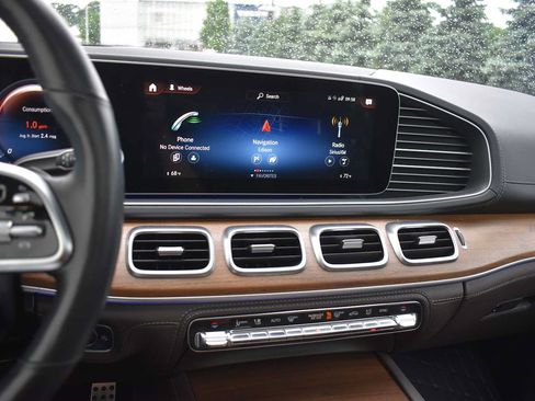 Used 2022 Mercedes-Benz GLS 450 4MATIC image 22
