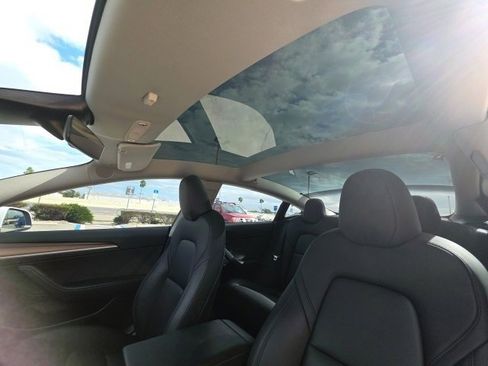 Used 2023 Tesla Model 3 Standard Range image 15