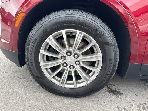 Used 2017 Cadillac XT5 Luxury w/ Driver Awareness Package FWD image 30