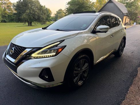 Used 2020 Nissan Murano Platinum w/ Cargo Package FWD image 3