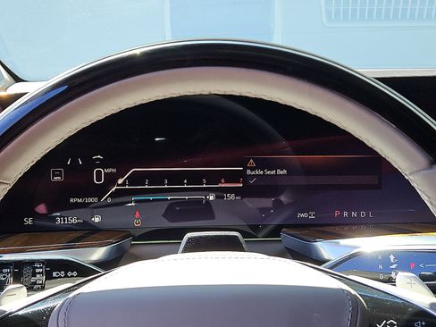 Certified 2025 Cadillac Escalade ESV Sport Platinum AWD/4WD image 13