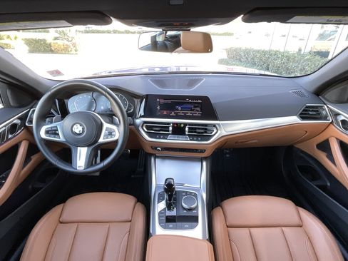 Certified 2022 BMW 430i Convertible w/ M Sport Package image 17