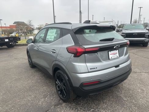 New 2027 Chevrolet Bolt RS w/ Technology Package FWD image 5