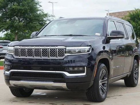 Certified 2023 Jeep Grand Wagoneer 4WD image 3