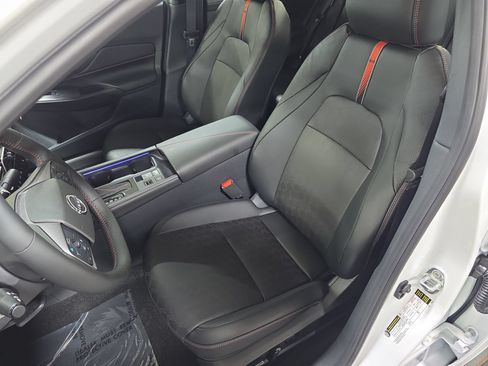 New 2026 Nissan Sentra SR w/ SR Premium Package FWD image 14