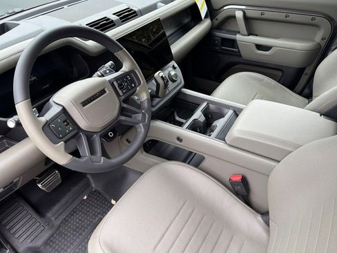 New 2026 Land Rover Defender 110 OCTA AWD/4WD image 4