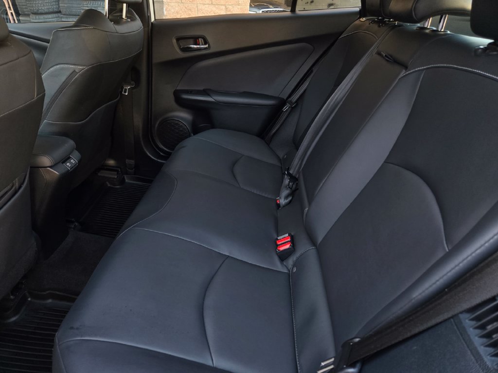 Used 2022 Toyota Prius Prime XLE FWD image 13
