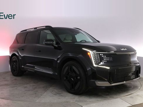 Used 2024 Kia EV9 GT-Line AWD/4WD image 13