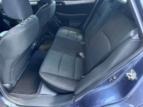 Used 2018 Subaru Outback 2.5i Premium AWD/4WD image 11