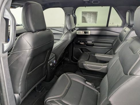 Used 2022 Ford Explorer ST w/ ST Street Pack image 23