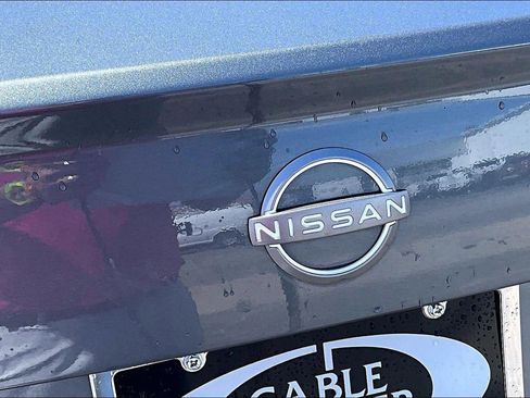 Used 2025 Nissan Versa SV FWD image 30