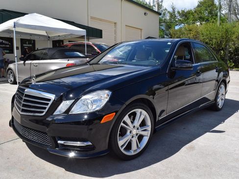 Used 2013 Mercedes-Benz E 350 Sedan image 2