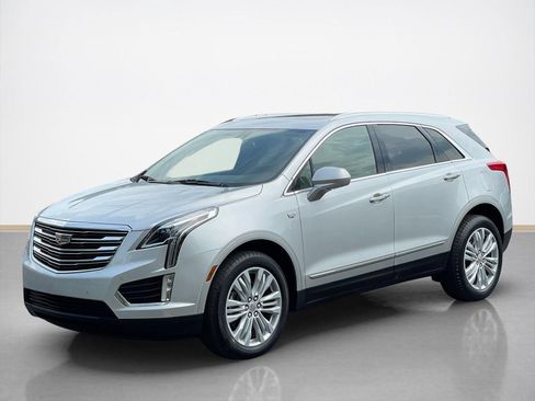 Used 2018 Cadillac XT5 Premium Luxury FWD image 3